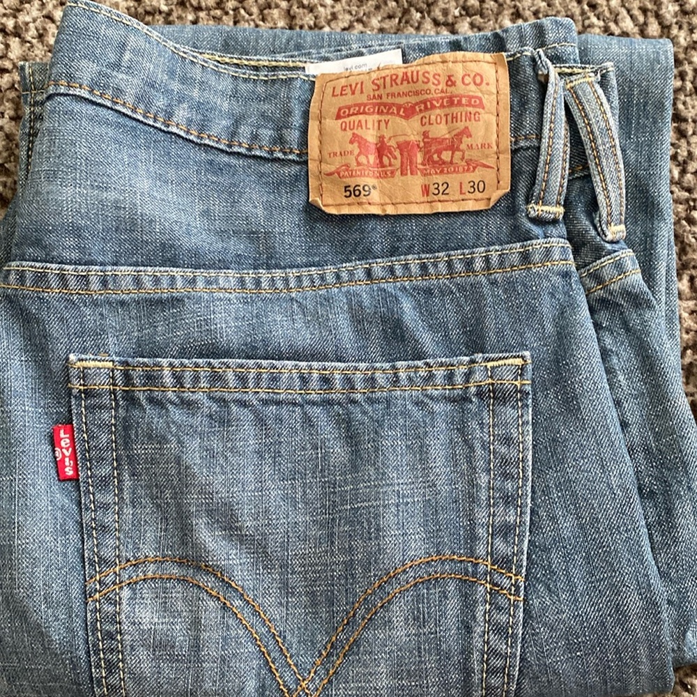 Men’s Levi jeans